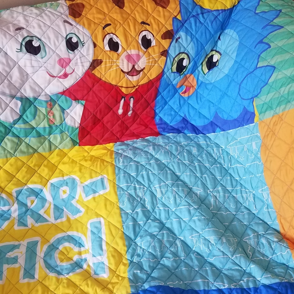 DANIEL TIGERS NEIGHBORHOOD TWIN BED SET